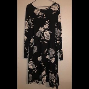 Old Navy long sleeve knit swing floral dress